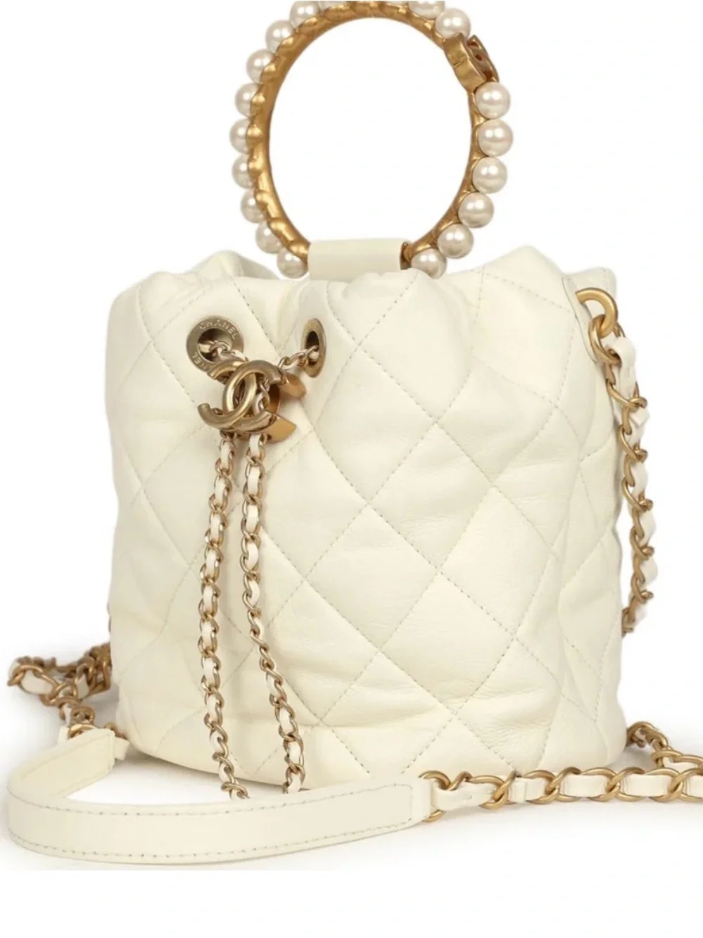 CHANEL 2019 Cream Quilted Pearl-Handle Drawstring Mini Bucket Bag